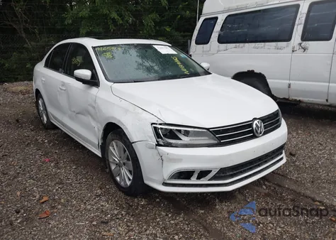 2015 Volkswagen Jetta 1.8T Se z USA, uszkodzony, nr VIN 3VWD17AJ2FM309891